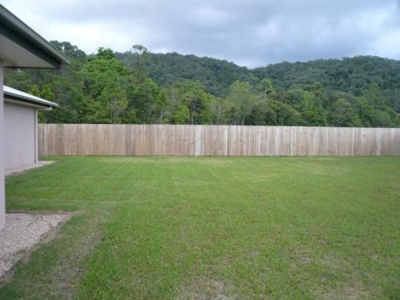 21 White Oak Ave, Mossman QLD 4873