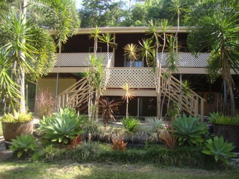 1 Coral Sea Drive, Mossman QLD 4873