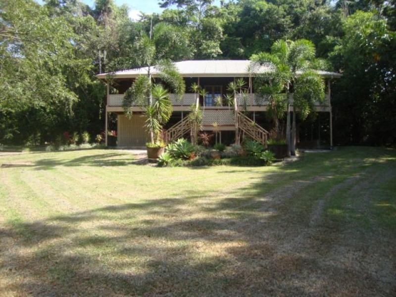1 Coral Sea Drive, Mossman QLD 4873
