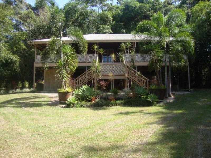1 Coral Sea Drive, Mossman QLD 4873