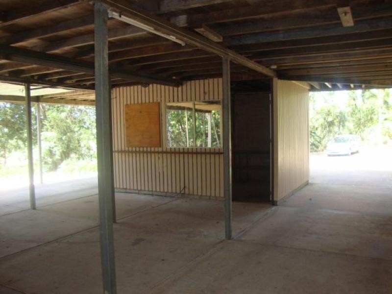 1 Coral Sea Drive, Mossman QLD 4873