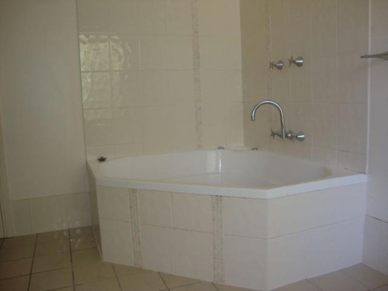 1 Coral Sea Drive, Mossman QLD 4873