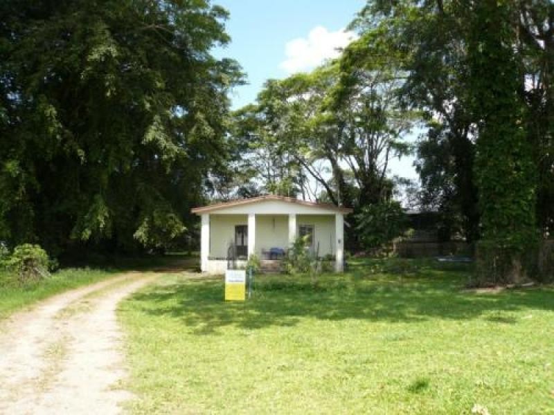 1 Junction road, Mossman QLD 4873