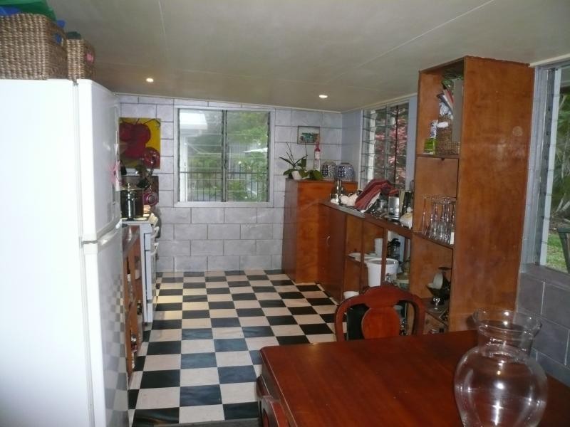 42 Esplanade, Wonga QLD 4873