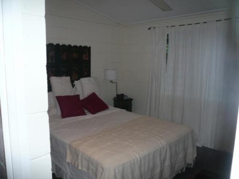 42 Esplanade, Wonga QLD 4873