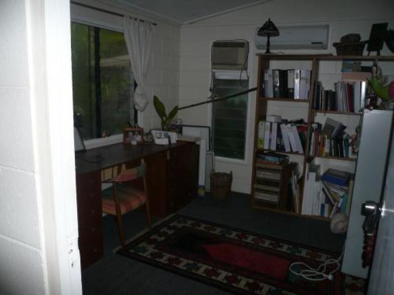 42 Esplanade, Wonga QLD 4873