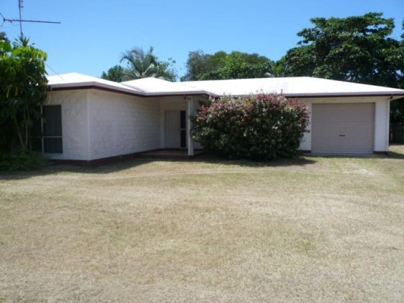 6 Ives Avenue, Wonga QLD 4873