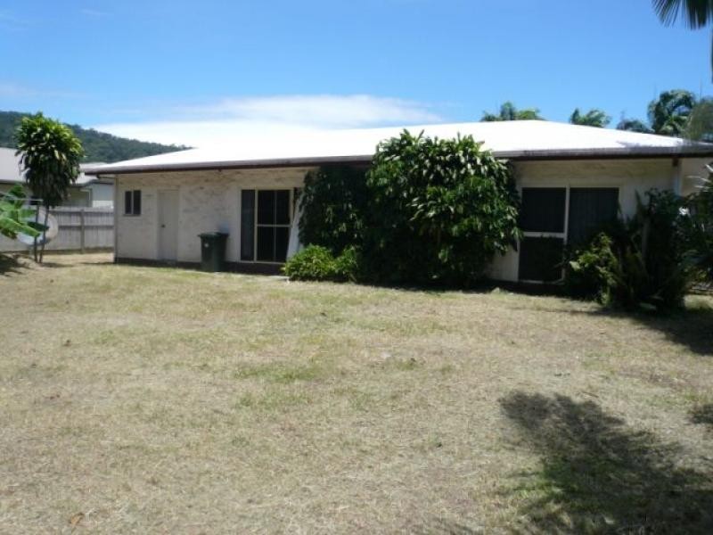 6 Ives Avenue, Wonga QLD 4873