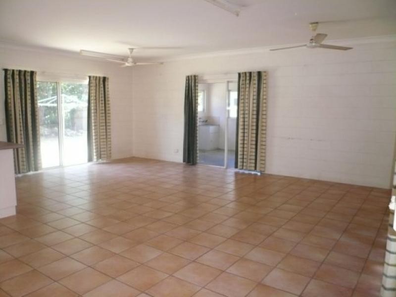 6 Ives Avenue, Wonga QLD 4873