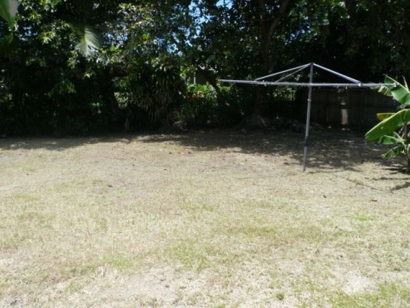 6 Ives Avenue, Wonga QLD 4873