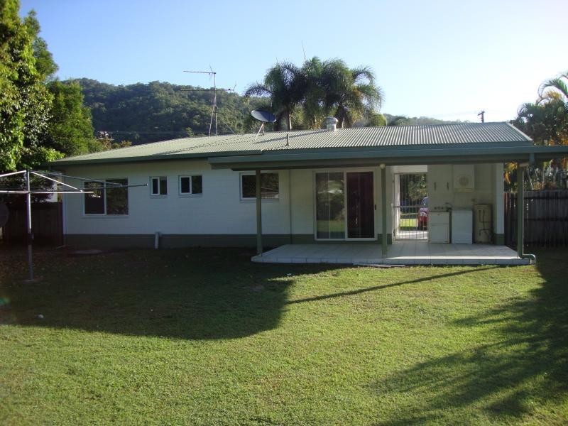 4 Jirimandi Cl, Wonga QLD 4873