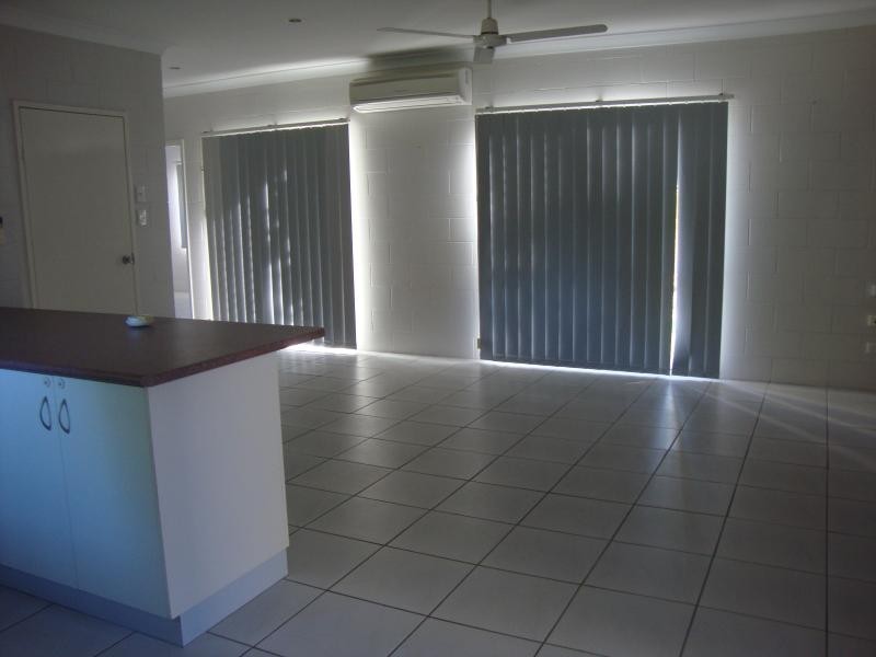 4 Jirimandi Cl, Wonga QLD 4873