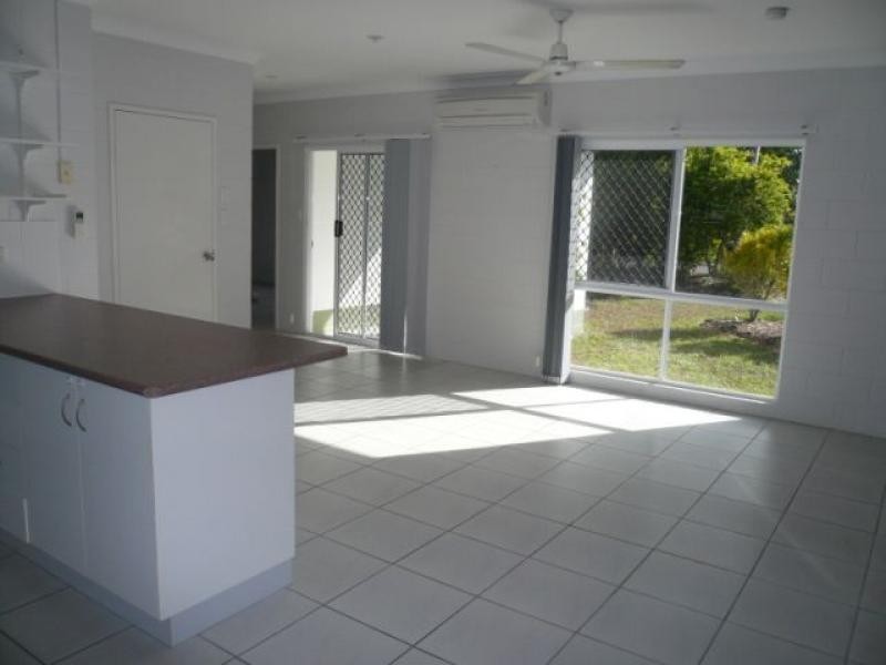 4 Jirimandi Cl, Wonga QLD 4873