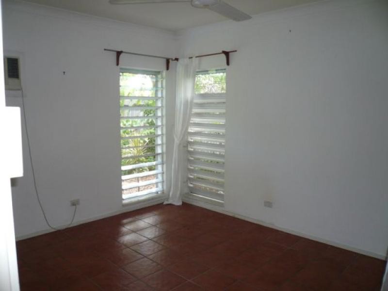 8 Thooleer Close, Cooya Beach QLD 4873