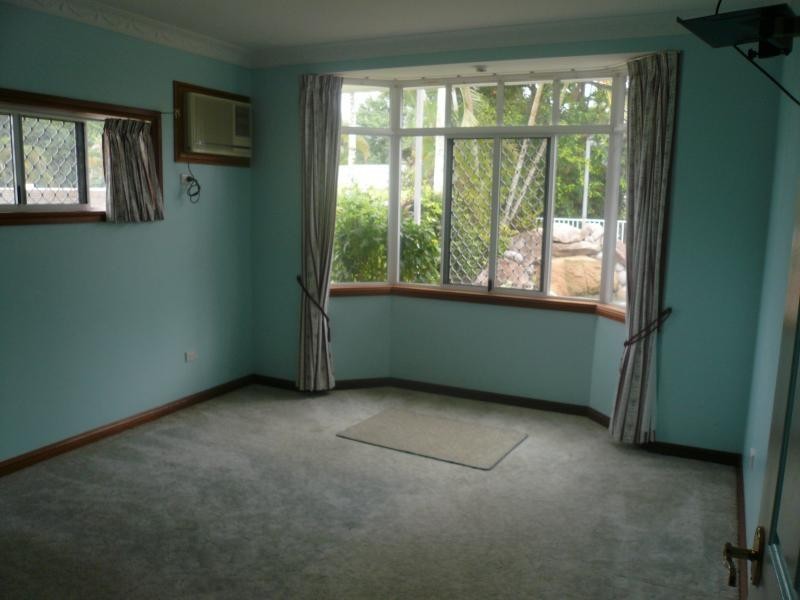 3 Watson Cl, Mossman QLD 4873