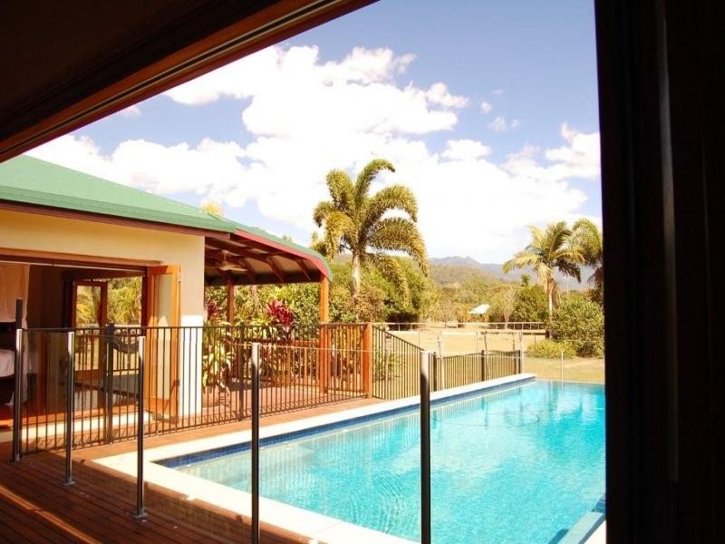 2 Warners Rd, Cassowary QLD 4873