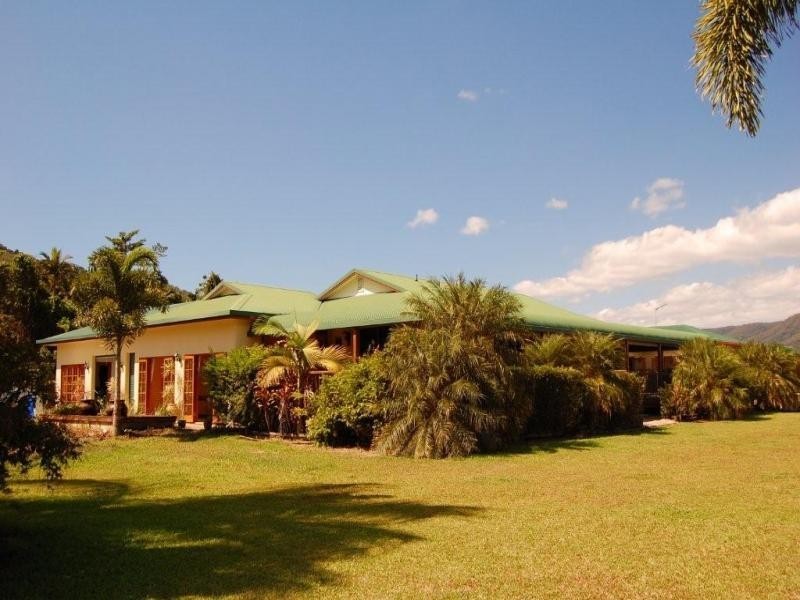 2 Warners Rd, Cassowary QLD 4873