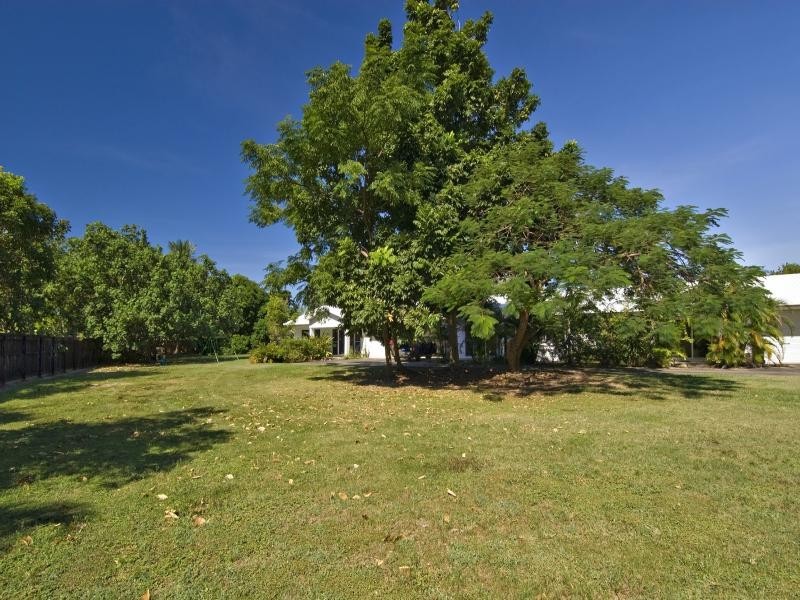 7 Yarun Close, Wonga QLD 4873