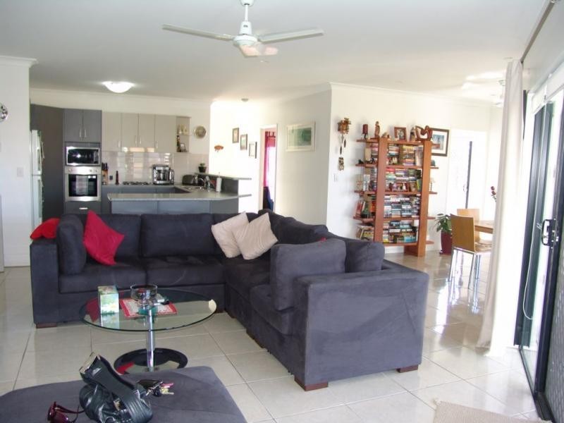 48 Cooya Beach Rd, Cooya Beach QLD 4873