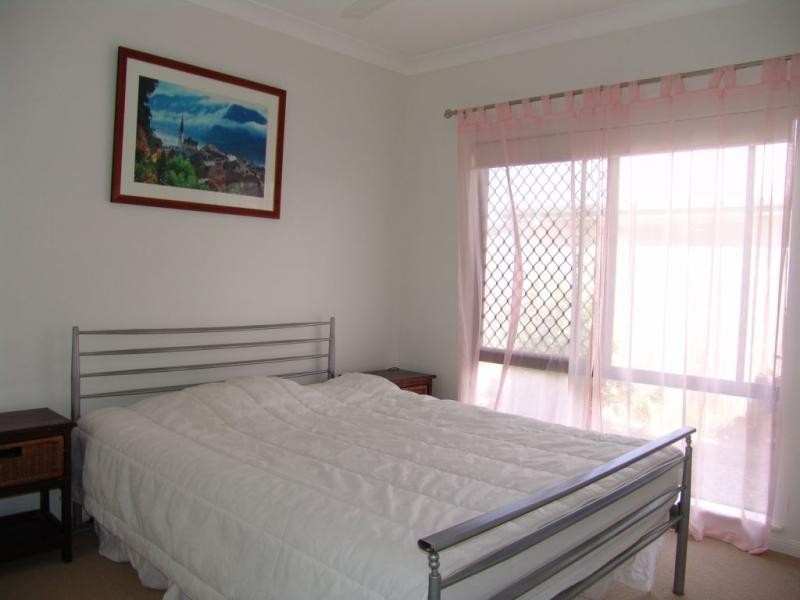 48 Cooya Beach Rd, Cooya Beach QLD 4873