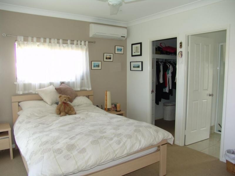 48 Cooya Beach Rd, Cooya Beach QLD 4873