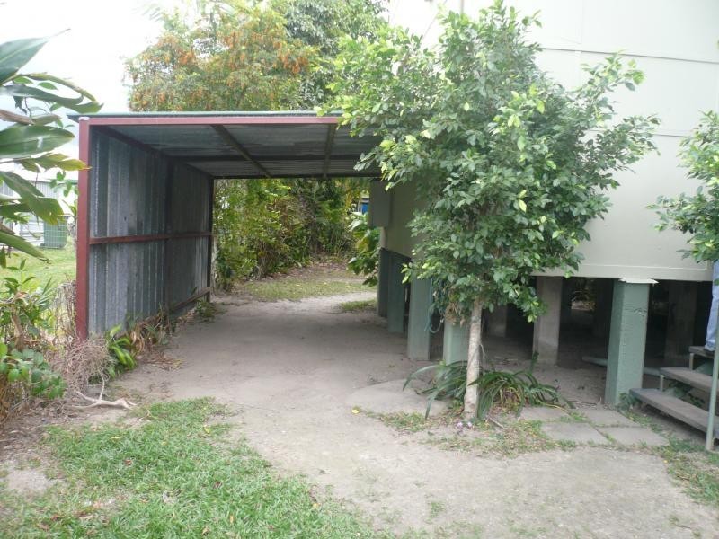 1/8 Mossman St, Mossman QLD 4873