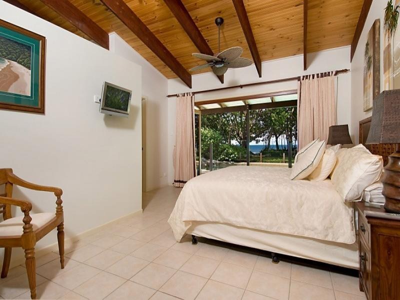 1 Bell’s Reef Close, Wonga QLD 4873