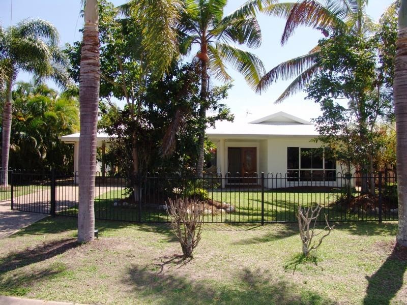 Cooya Beach QLD 4873