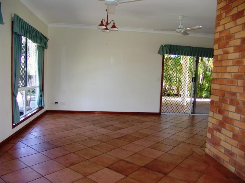 Cooya Beach QLD 4873