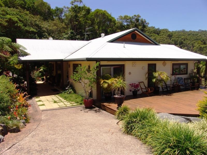 2 Seaview Court, Port Douglas QLD 4877