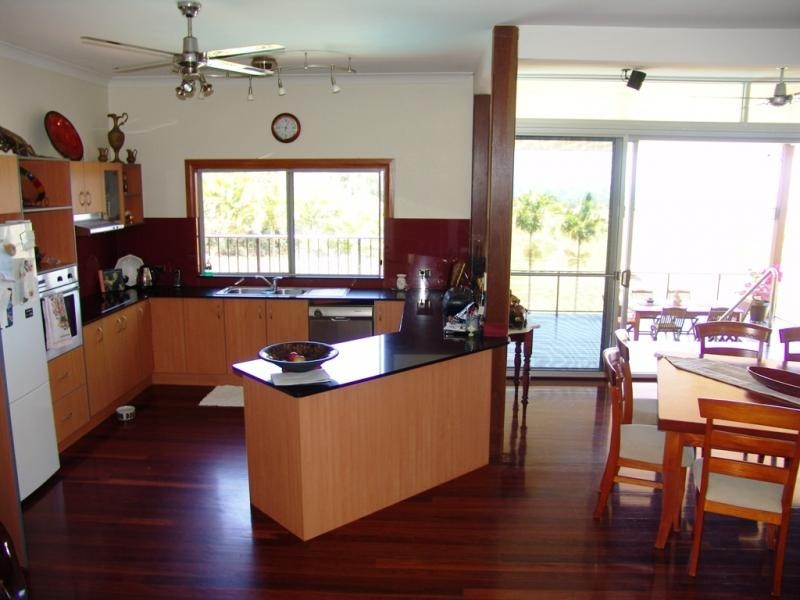 2 Seaview Court, Port Douglas QLD 4877