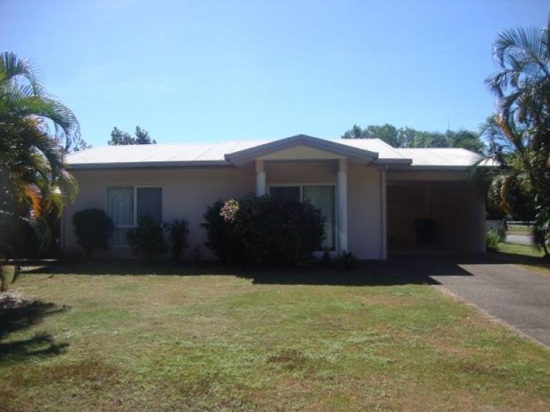 1/1 Yarun Close, Wonga QLD 4873