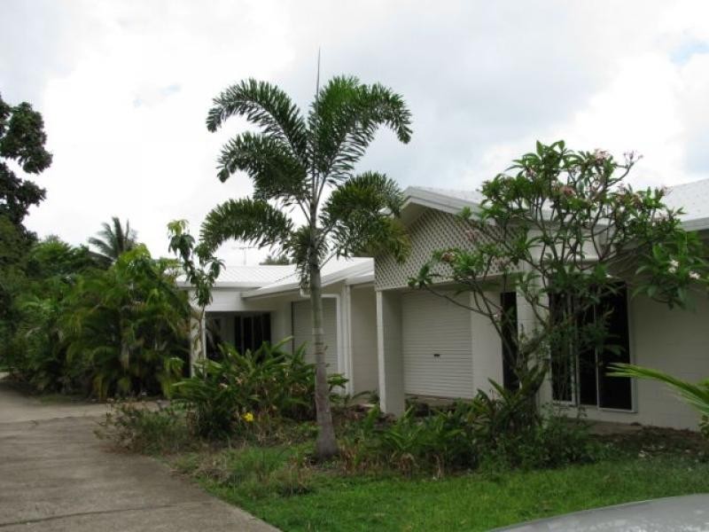 3/7 Yarun Close, Wonga QLD 4873