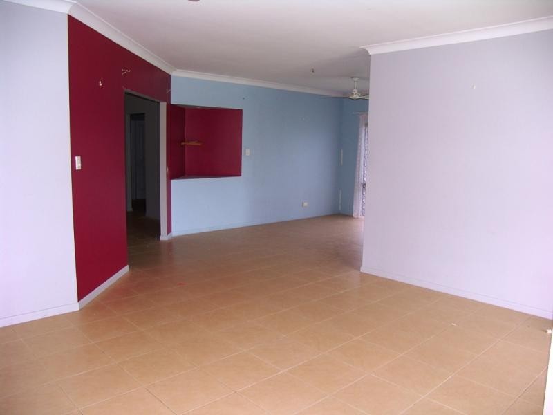 4 Satinash St, Mossman QLD 4873