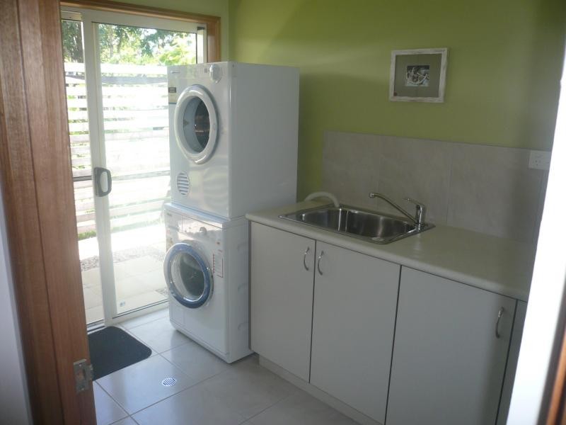 3 Albatross Close, Cooya Beach QLD 4873