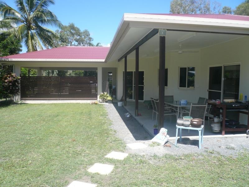 3 Albatross Close, Cooya Beach QLD 4873