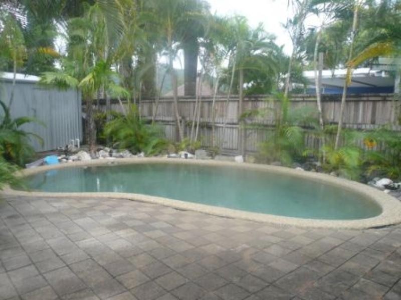 11 Jirimandi Close, Wonga QLD 4873