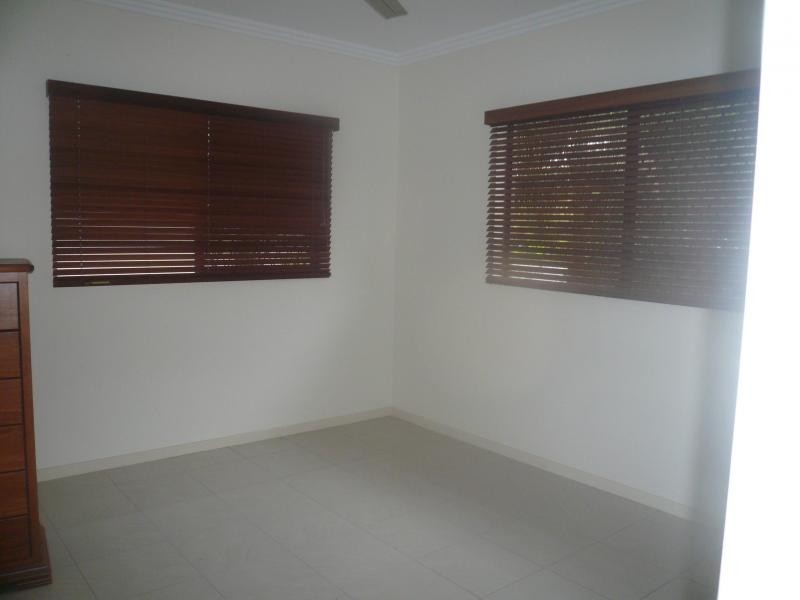 1 Shalom Close, Cooya Beach QLD 4873