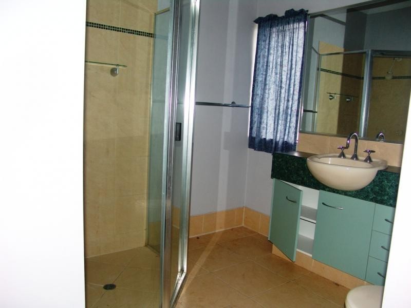4 Satinash Close, Mossman QLD 4873
