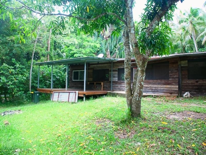84 Cape Tribulation Road, Daintree QLD 4873