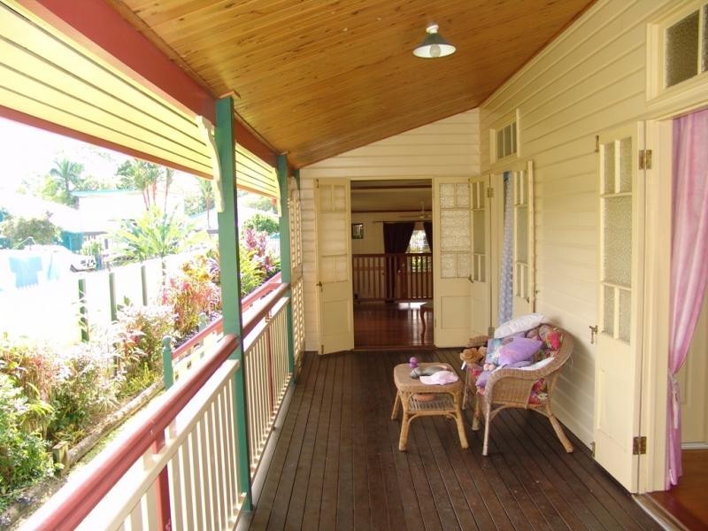 23 Owen Street, Mossman QLD 4873