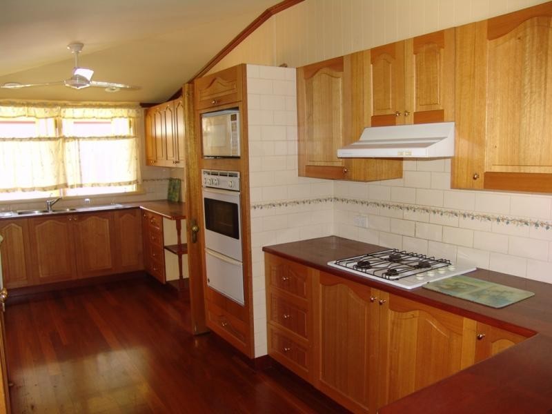 23 Owen Street, Mossman QLD 4873