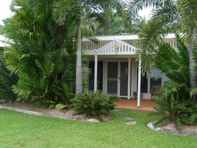 7 Marine Parade, Newell QLD 4873