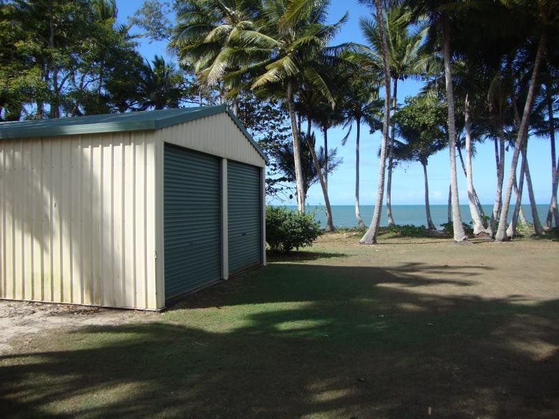 7 Marine Parade, Newell QLD 4873