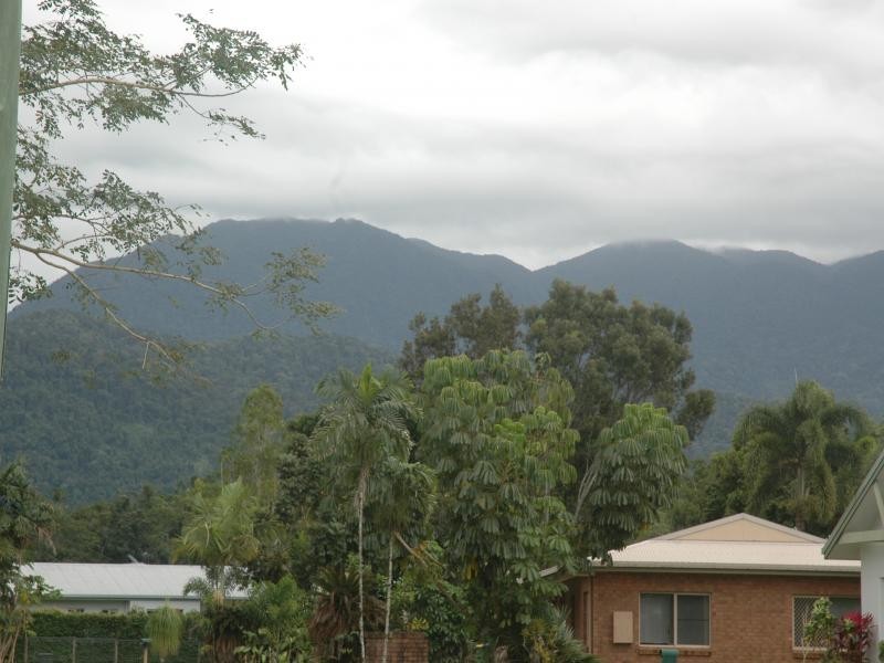 10 Dan Hart Lane, Mossman QLD 4873