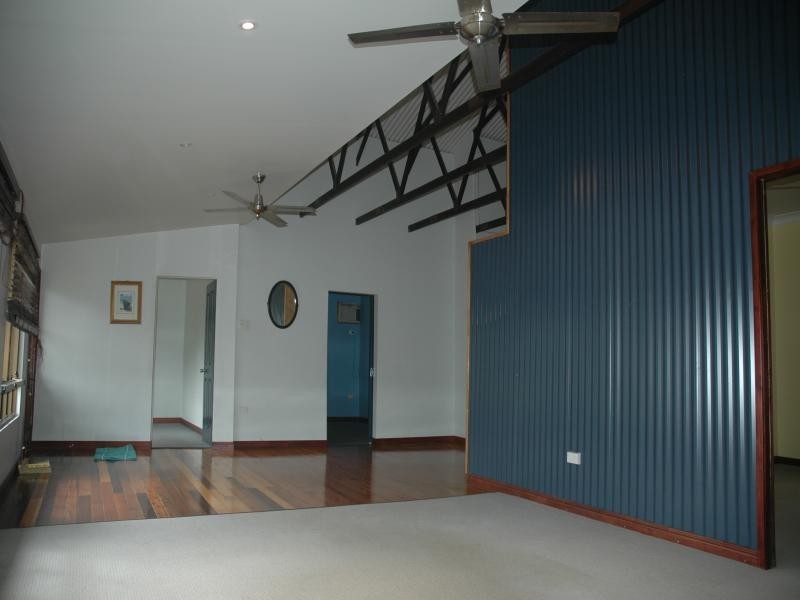 10 Dan Hart Lane, Mossman QLD 4873