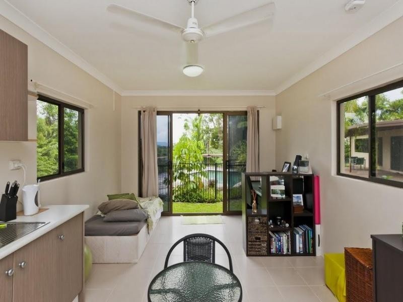 10 Coral Sea Drive, Mossman QLD 4873