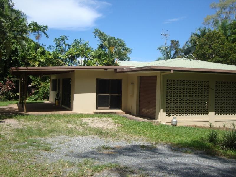 10 Coral Sea Drive, Mossman QLD 4873