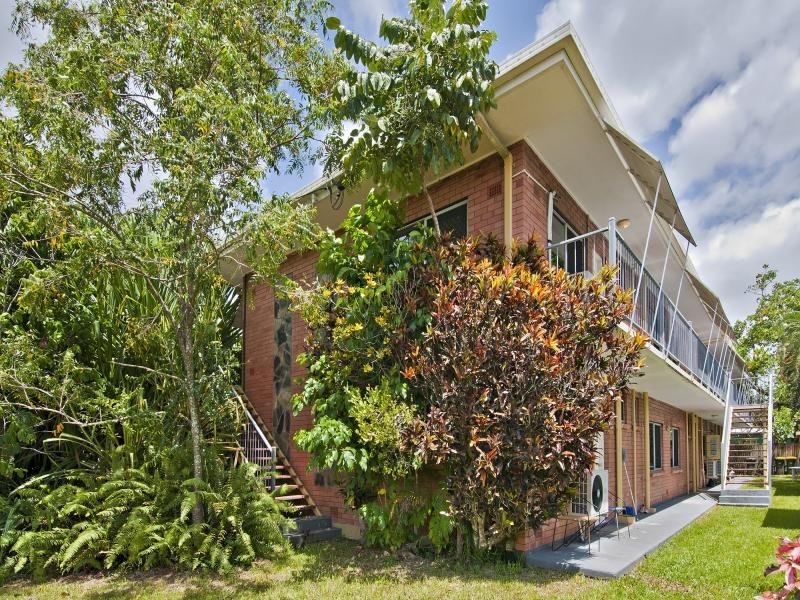 7 Blain St, Mossman QLD 4873