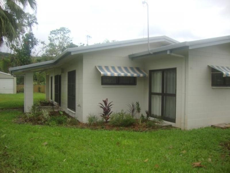 31 Pringle Street, Mossman QLD 4873